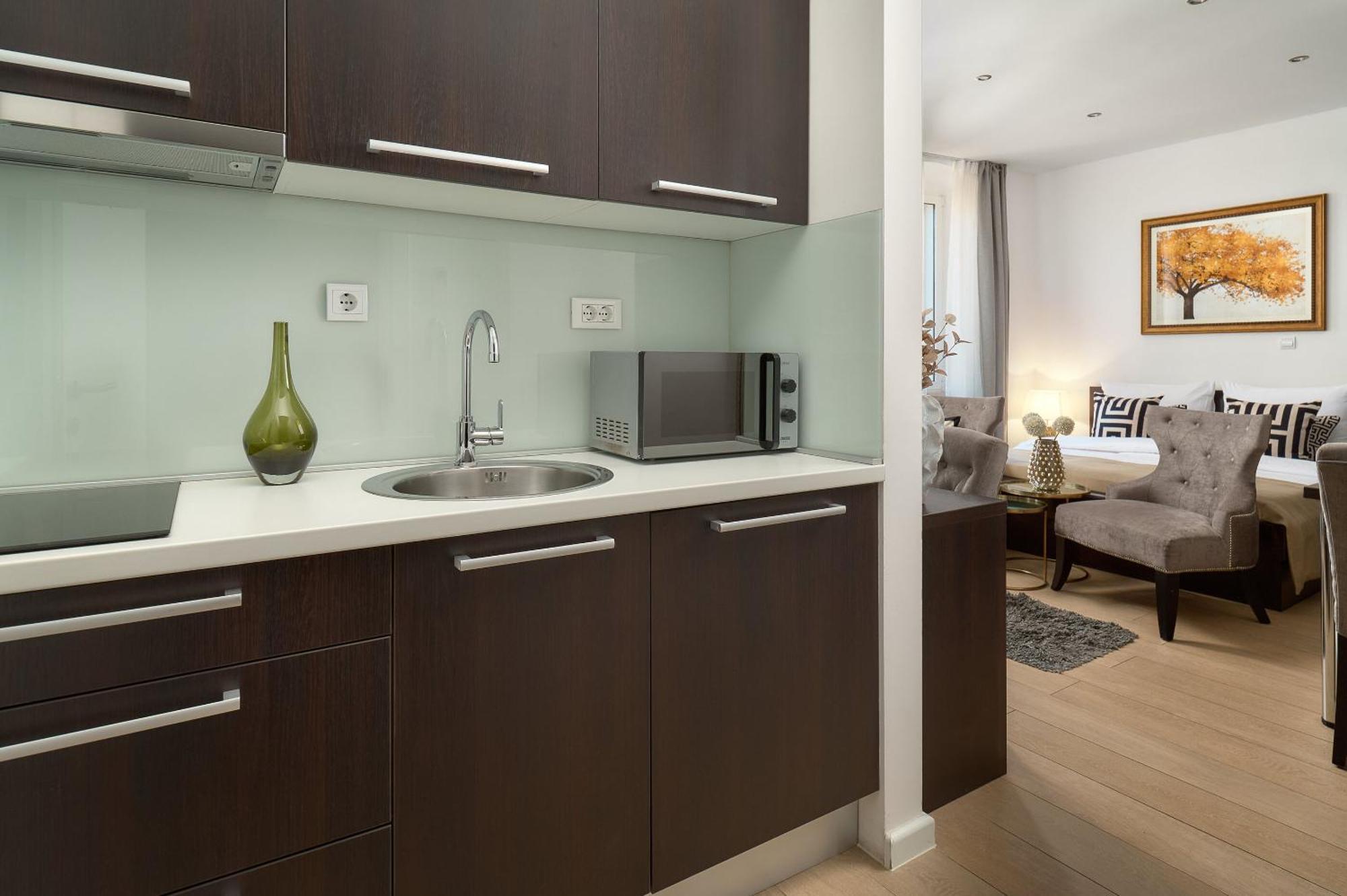 81 Apartma *